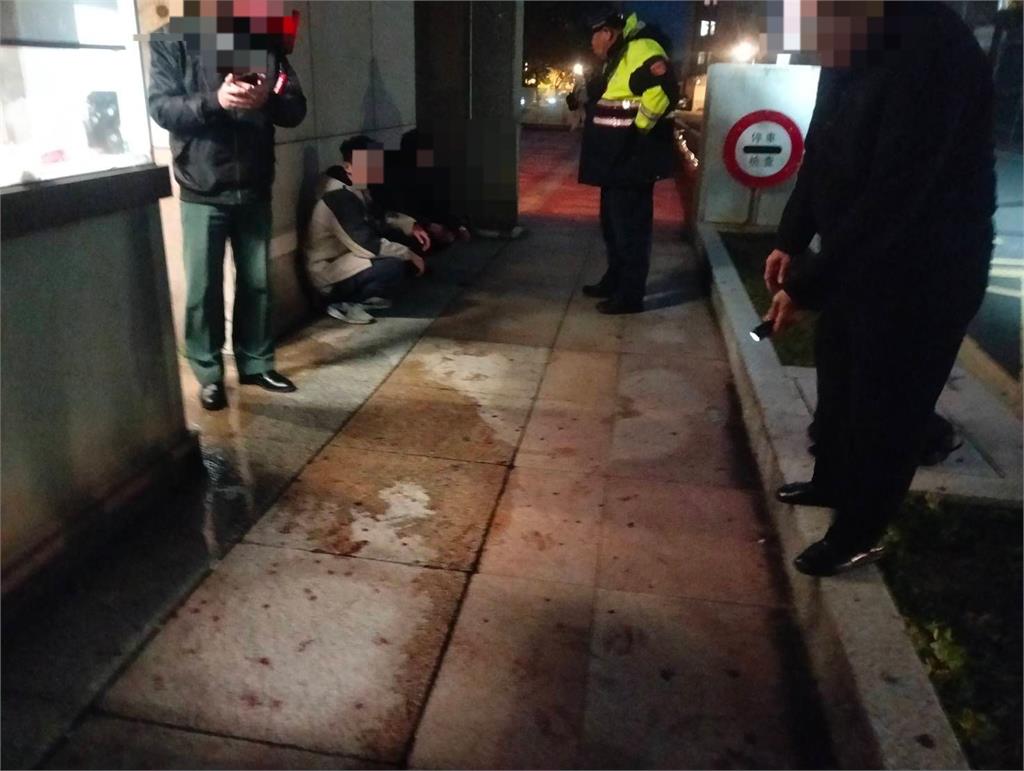 文化大學後山外校男「1原因」持刀傷人　驚悚一幕全被拍