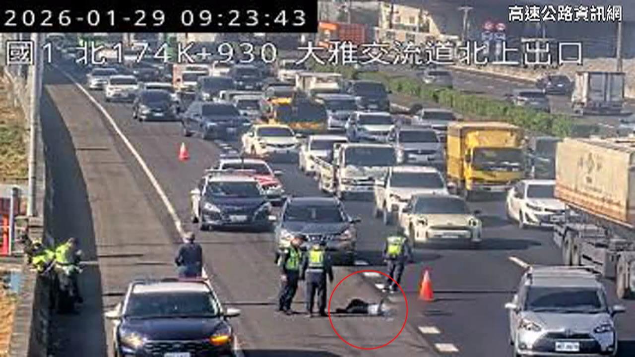 持刀砍人凶嫌徒步逃國道遭撞　犯案前po千字文表不滿