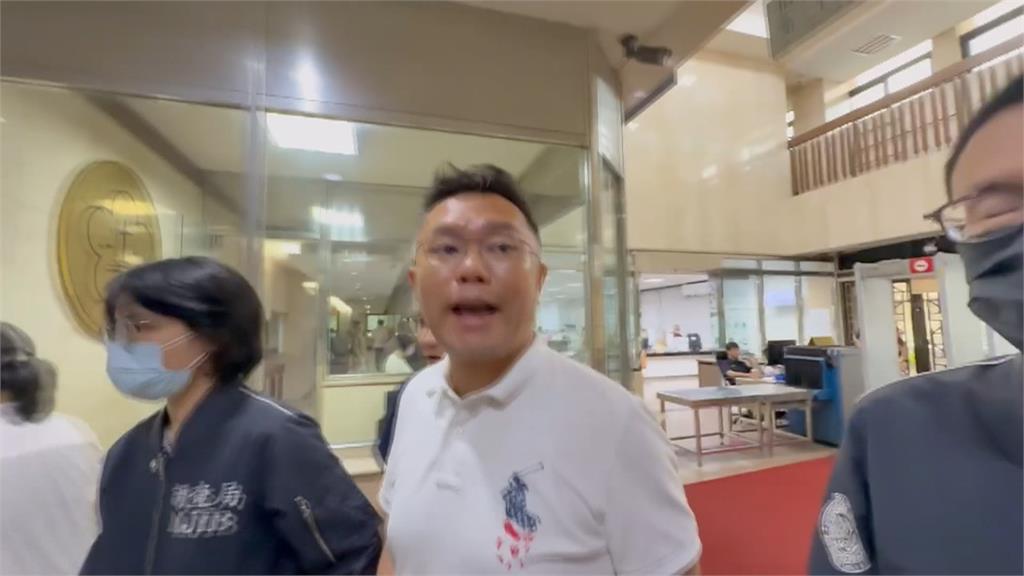 罷免雙吳涉提供資料！張斯綱被約談　吳靜怡：恐與黃呂錦茹有關