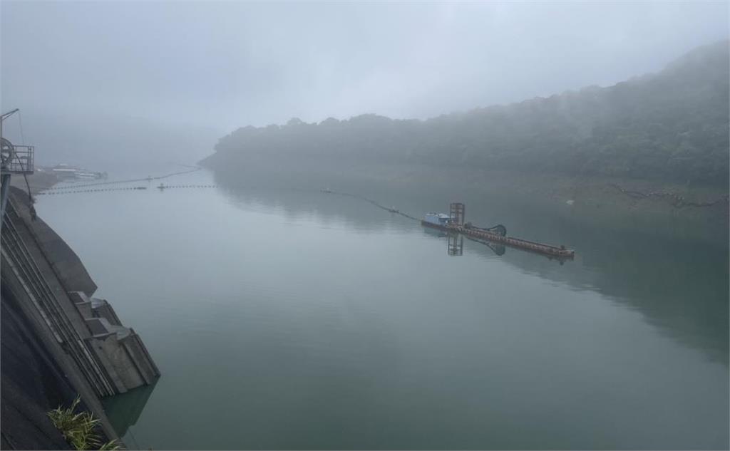 幾乎不見梅雨鋒面滯留！鄭明典示警「今年梅雨季雨量不妙」：豪雨機率低