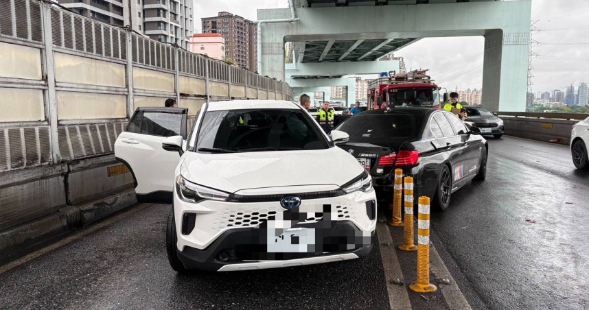 快訊／水源快速道路往師大路2車追撞　1童送醫