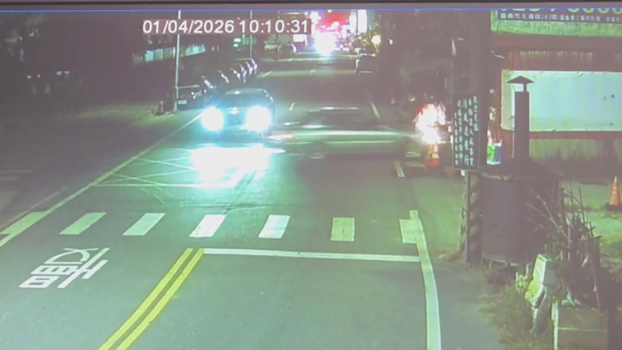 駕駛疑恍神開車衝撞民宅 屋主愛貓"來不及跑"慘死