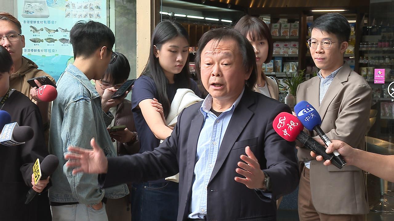 周玉蔻嗆「堅屁啦!醜又髒」 王世堅:不評論沒格調老太太