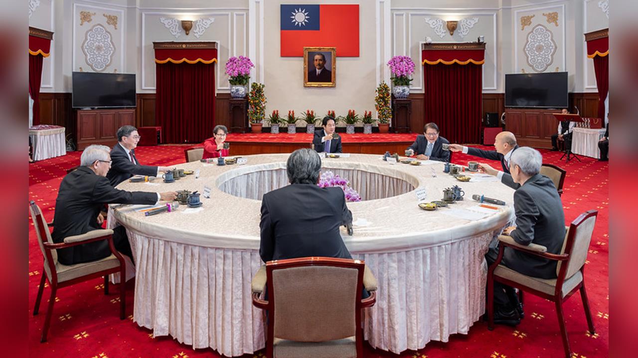 賴清德「邀5院長茶會」韓國瑜突喊:不要化骨綿掌!真相曝他笑回4字