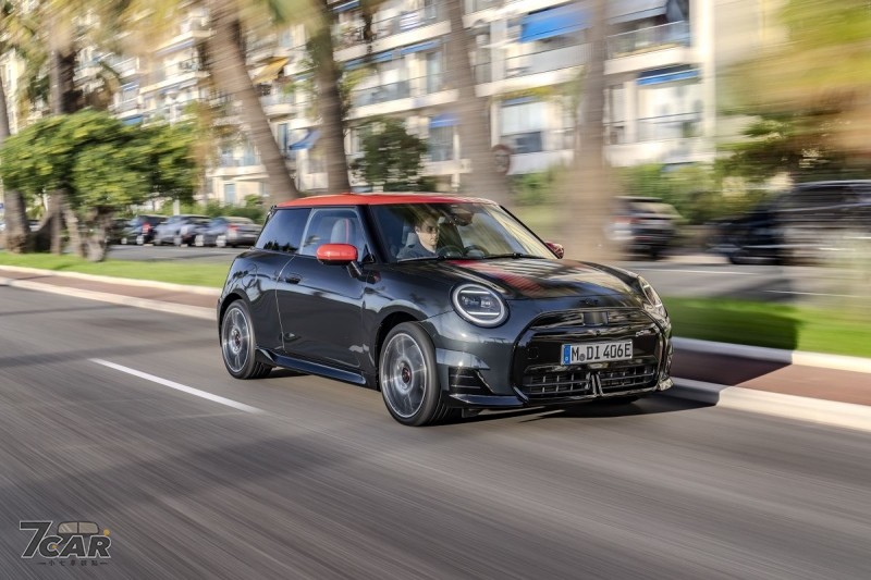 具運動外觀的全電動車型　MINI 為 Cooper SE 推出 JCW 套件