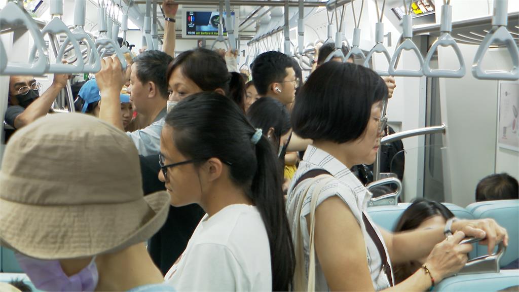 新北男涉街頭性騷女學生遭訴 辯只在捷運站步行