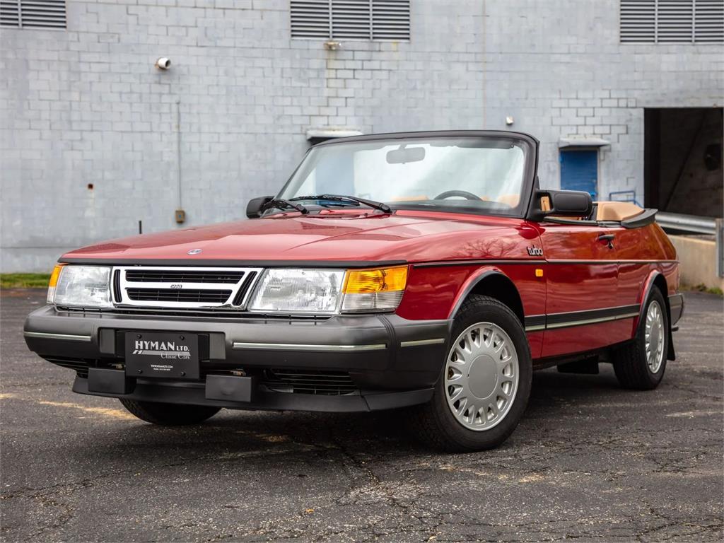 里程不足400公里　1987 Saab 900 Turbo Convertible超過400萬台幣價格拍出