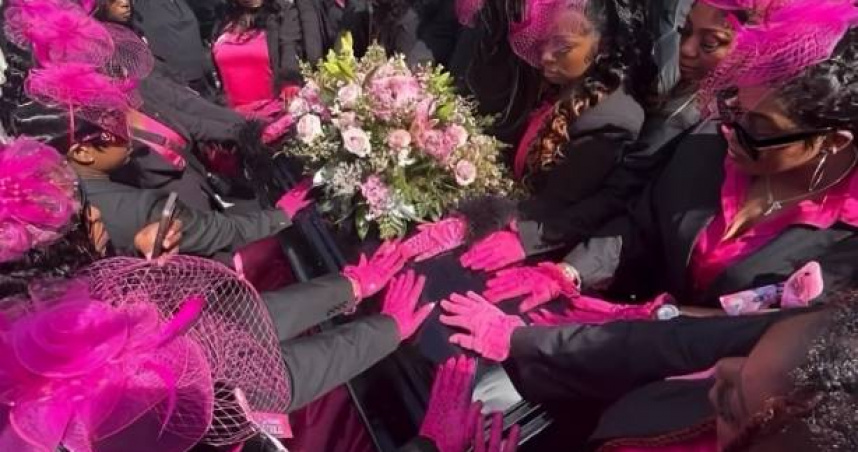被告知剩兩週壽命！39歲女親自安排「粉色葬禮」：來賓要戴蝴蝶結