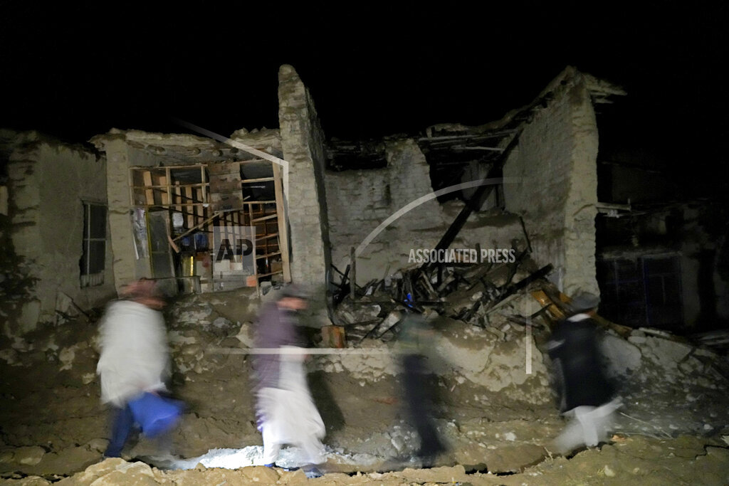 快新聞／阿富汗20年來最嚴重強震　至少2600人傷亡「村莊全毀」慘況曝光