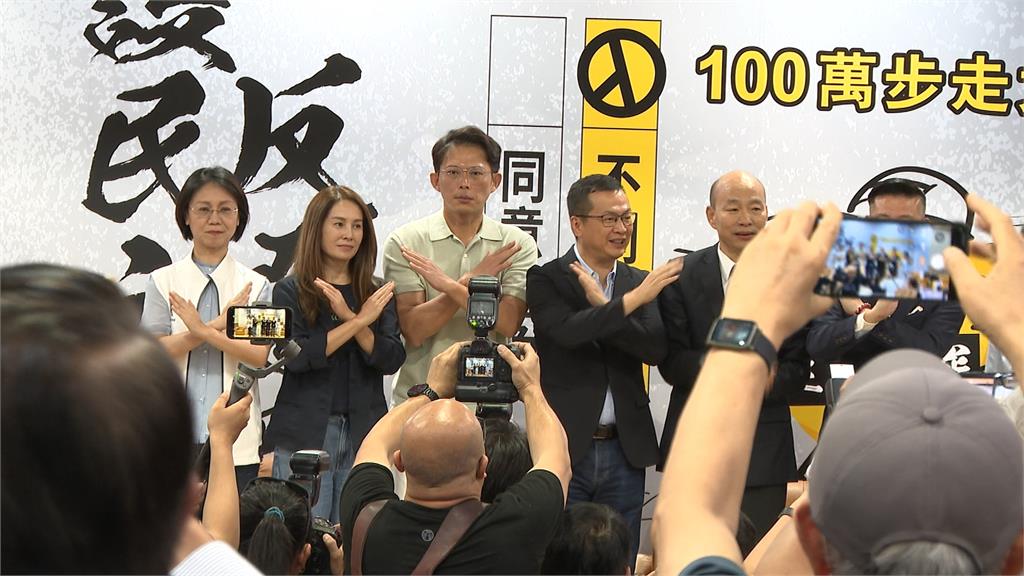 向前行(影)／黃國昌挺藍反罷是為戰北市長寶位？簡舒培酸：我笑你不敢選！