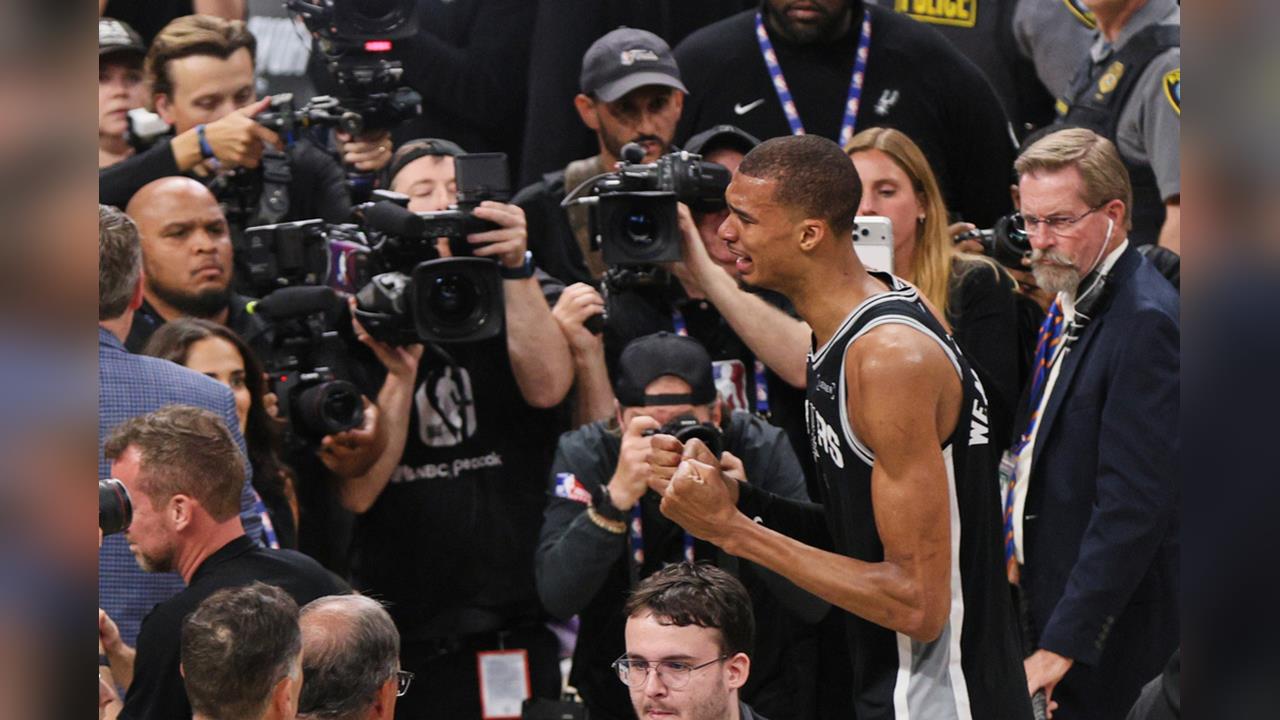 NBA(影)/「斑馬」挺進總冠軍賽後激動暴哭!獲頒MVP獎喊還要再贏一個系列賽
