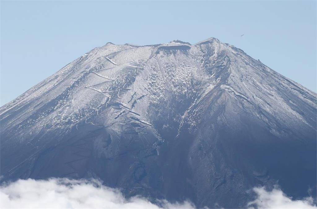 富士山人太多！　日本山梨縣今夏擬開徵2000日圓通行費