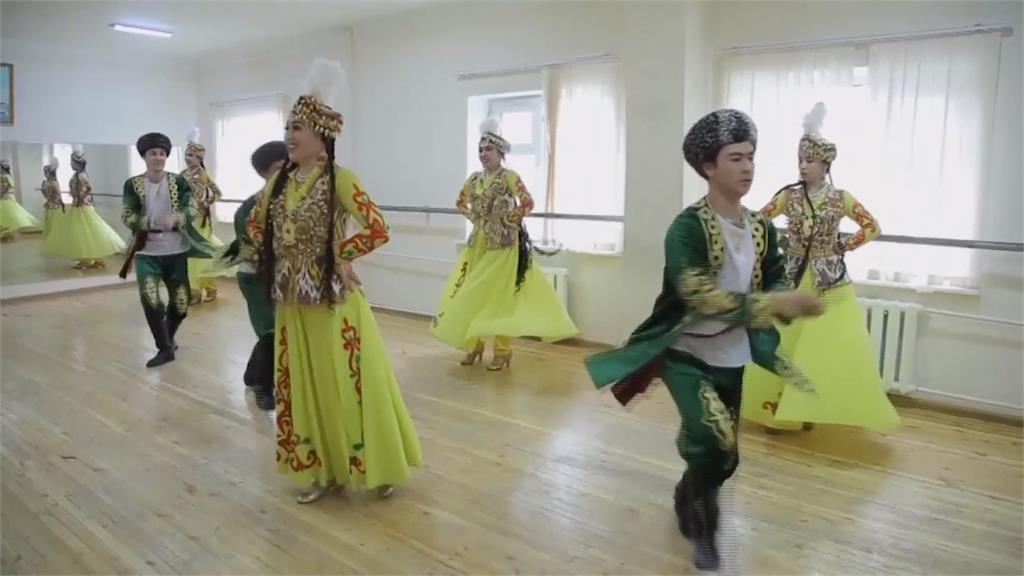 烏茲別克百年傳統舞蹈 「拉思集」動起來！