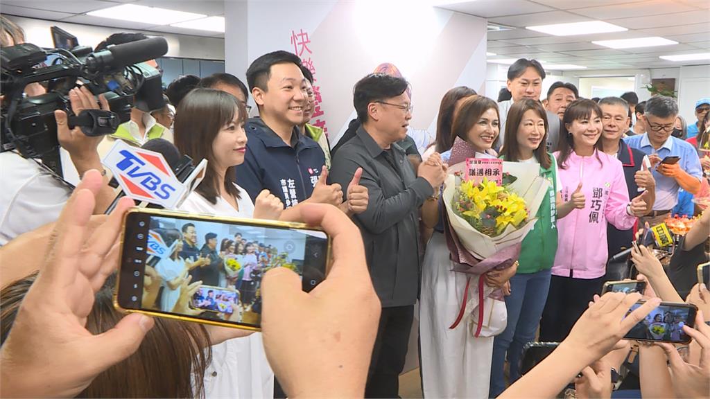 民進黨高雄市長競爭激烈！　兩區議員14人搶提名參選大爆炸