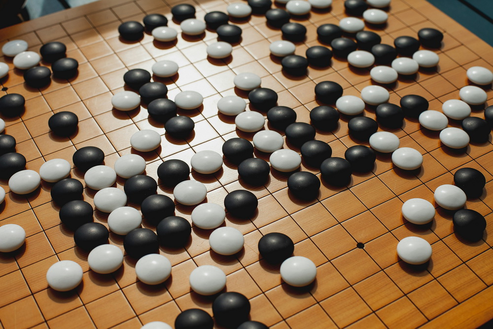圍棋教室狼師猥褻12名幼童　二審改判刑21年