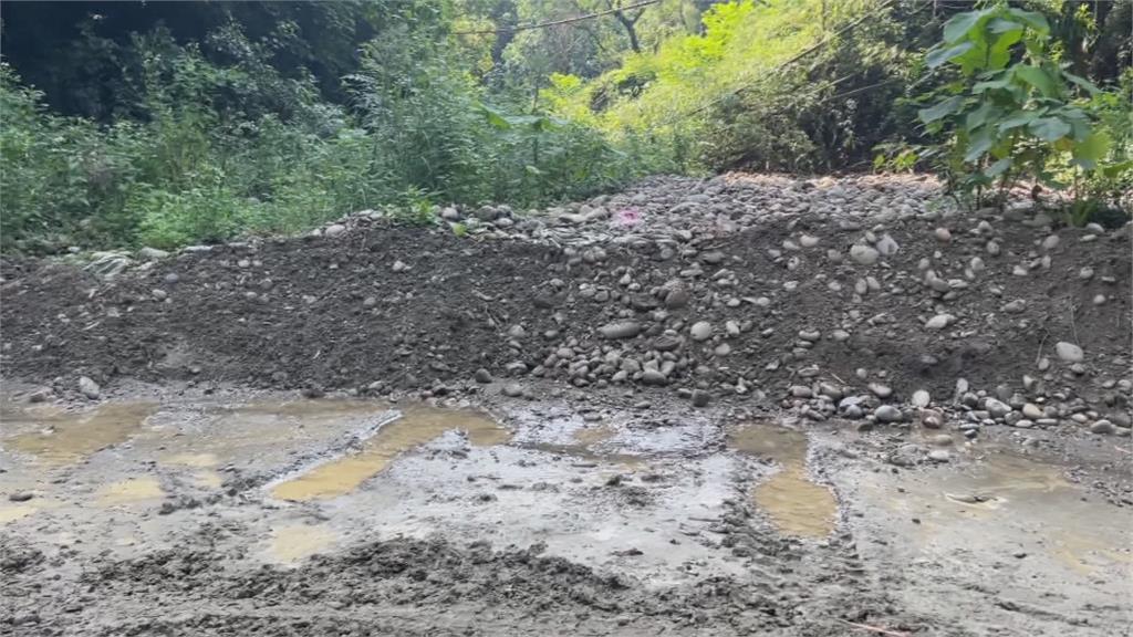 雲林縣長胞弟濫墾坡地　砂石四溢被控影響安全