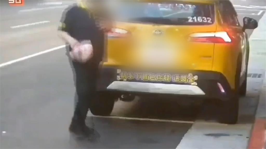 行人專用垃圾桶亂丟恐觸法！　小黃運將丟便當　恐遭罰6千元
