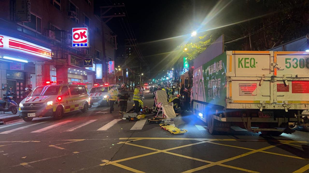 快新聞／倒垃圾目睹！桃園回收車駕駛「昏倒暴衝」撞6人釀1死　熱心男助打空檔+熄火