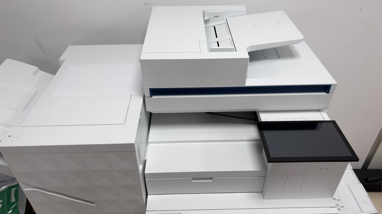 486先生問員工用公司列表機「印私人文件」可以？2派網友戰翻
