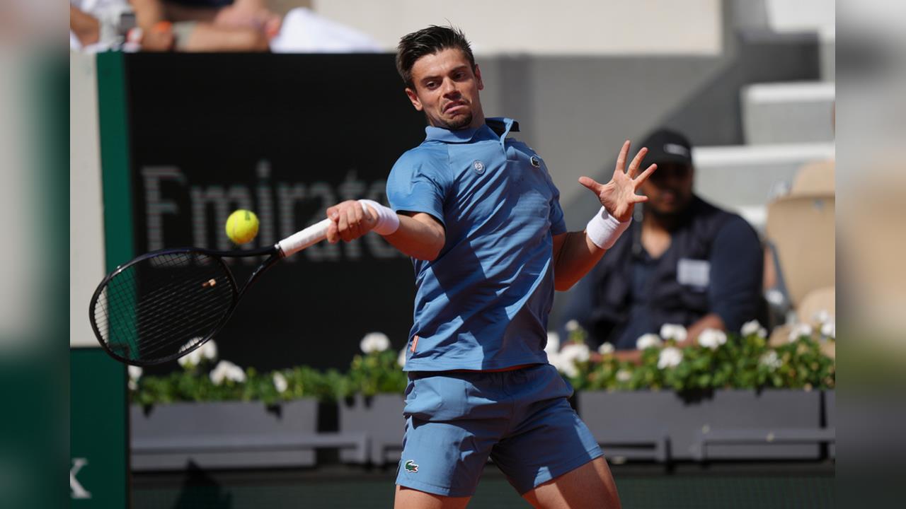 法網(影)/我他X的快要拉在球場上了!法國好手直奔洗手間解放避免「慘劇」