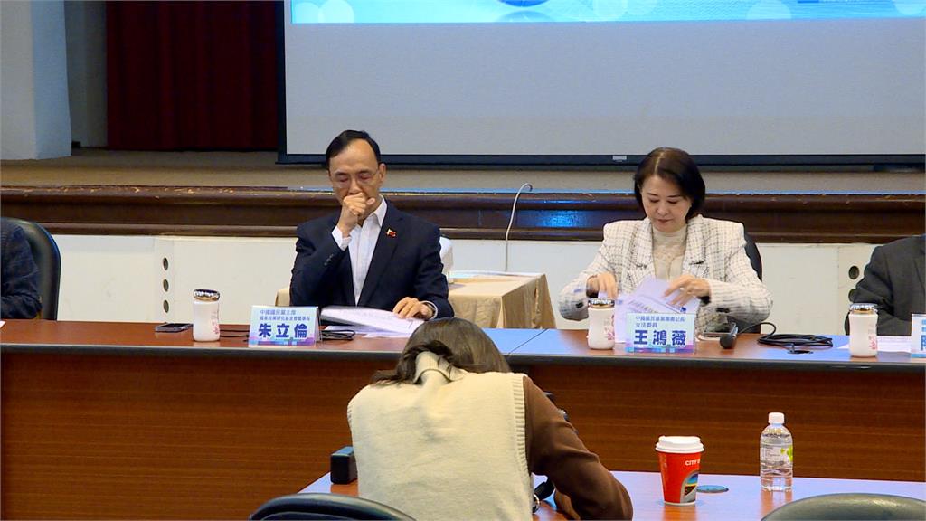翁曉玲擬提案禁罷免連署「偷跑」 黨主席朱立倫公開火速切割為哪樁