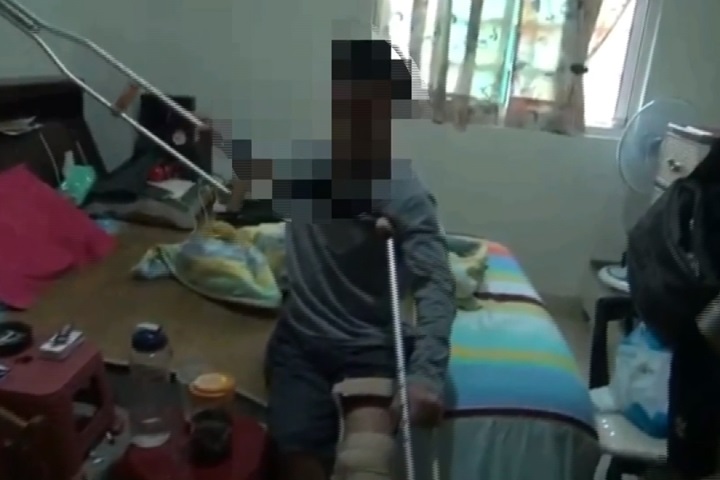 為了iPhone拚下去！竊賊爬豪宅狗洞得手 