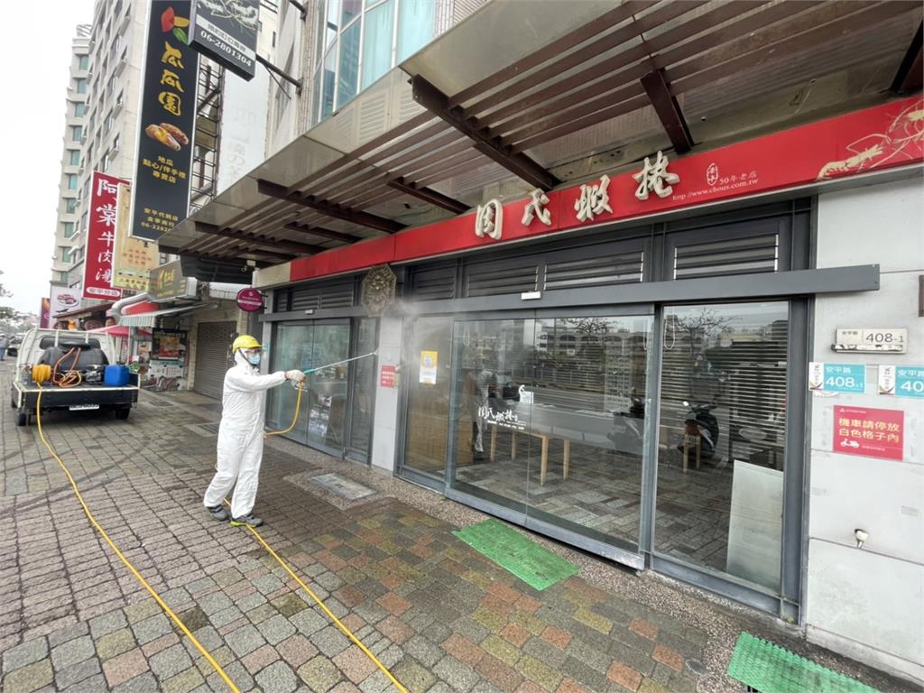 快新聞／高雄確診個案到過台南！　施家小卷米粉、周氏蝦捲台南總店入列