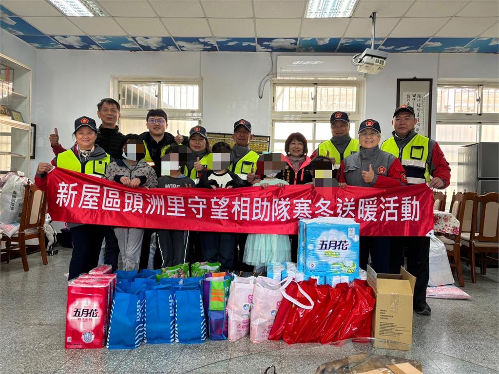 楊梅警春節前夕送溫暖　攜手民間團體助弱勢過好年