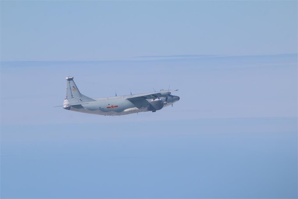 快新聞／3架次中國軍機再闖我西南空域！ 空軍廣播驅離「防空飛彈追監」