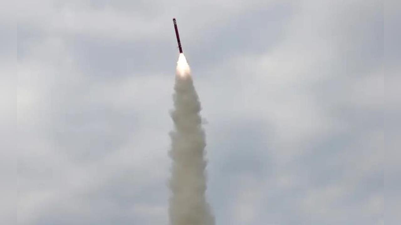 最新／嚇！日韓都證實了：北韓朝日本海域「發射10枚導彈」