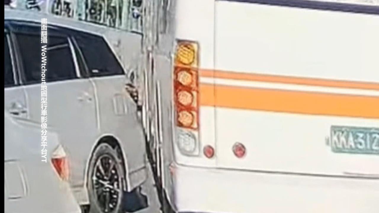 九份山路「狹路相逢」跳恰恰　公車駕駛有默契會車技術超神