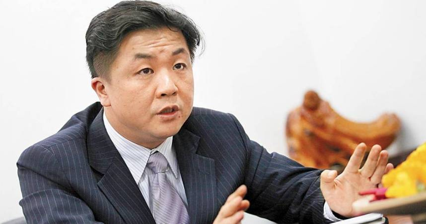 呂秋遠未付扶養費「法官聽原因當庭斥責」　生母嘆：金錢原罪太重