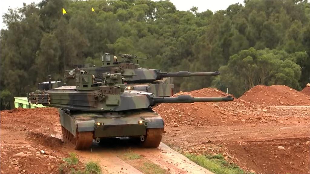 「地表最強」M1A2T首次實彈射擊　賴總統親自視導漢光演習