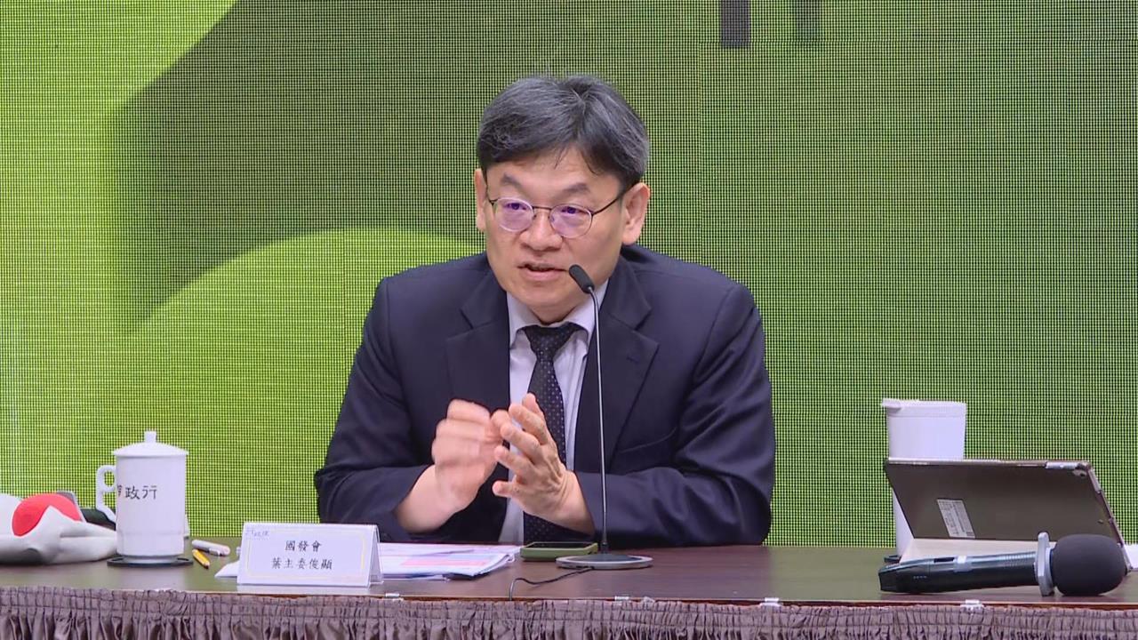 快新聞／經濟若下滑「育兒津貼」是否喊卡？行政院表態了