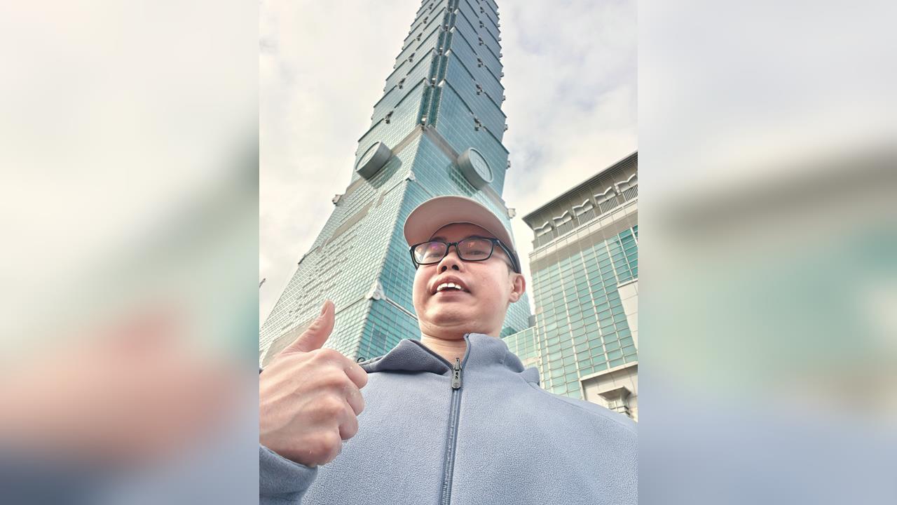 快新聞／霍諾德登頂台北101！鄧佳華嘴秋自己要1千萬才可能爬　網7字狂酸