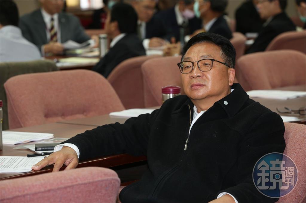 前綠委陳歐珀涉貪收賄洗錢　今遭檢方聲押禁見