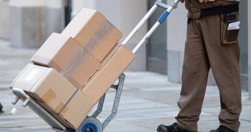 買護膚品慘被關稅「雙殺」！她431美元訂單竟被課657美元　傻眼喊：飛巴黎比較划算