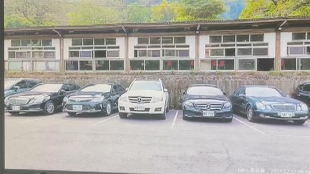家族感情好車牌都選7357　原因曝光！多車一字排開氣勢驚人