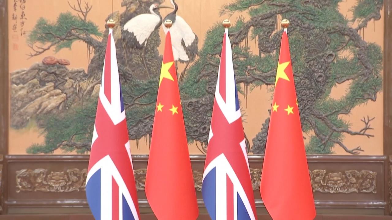 英相施凱爾訪中行結束　議員批軟弱：除Labubu什麼都沒帶回