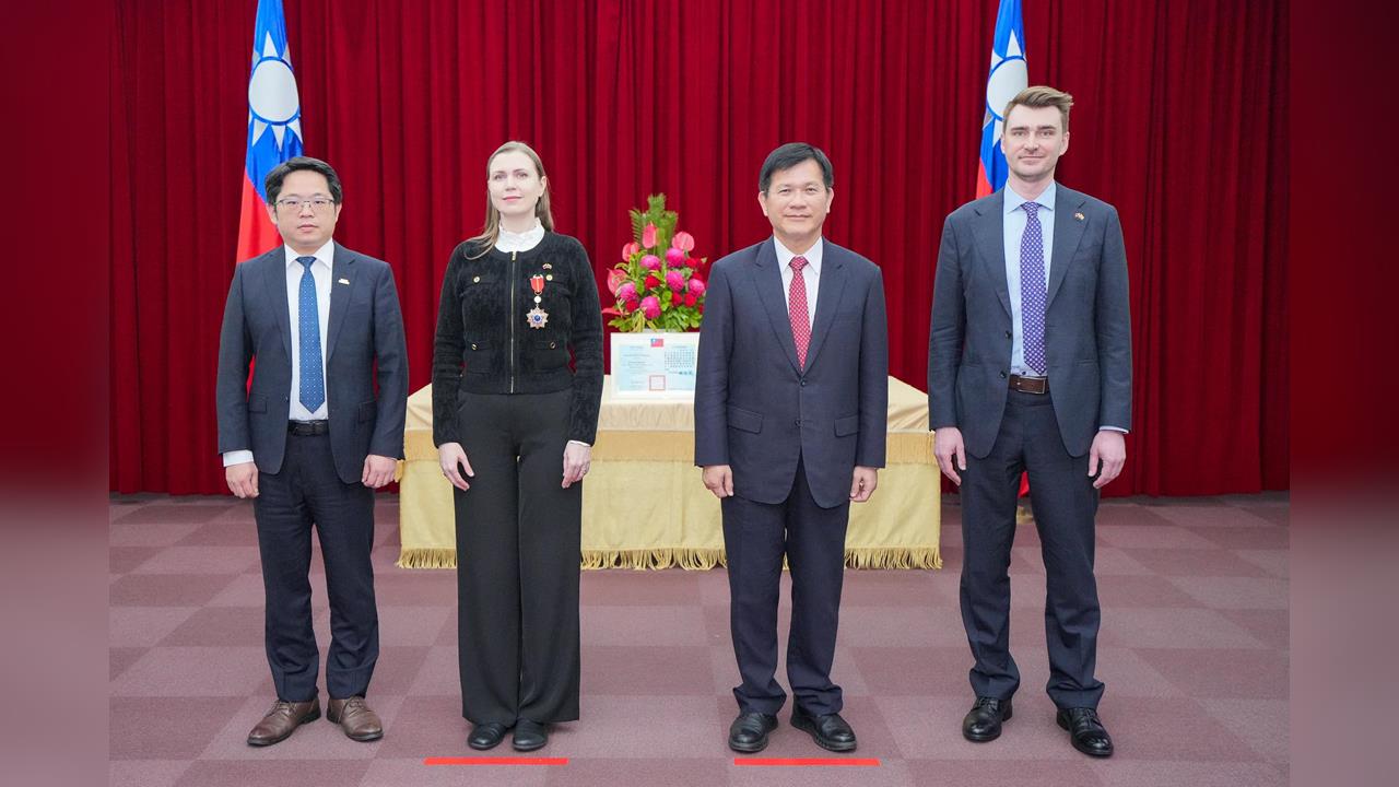 快新聞／民主聯手對抗威權！林佳龍表彰立陶宛前防長　挺台關鍵角色曝光