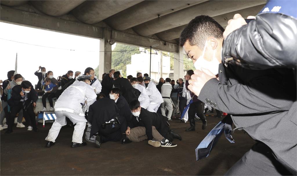 快新聞／岸田文雄街頭助選遇襲逃過一劫　親致電向擒兇漁民致謝