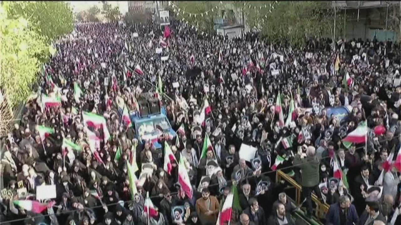 伊朗總統也上街！　發起挺政府大遊行　外長：若開戰準備好