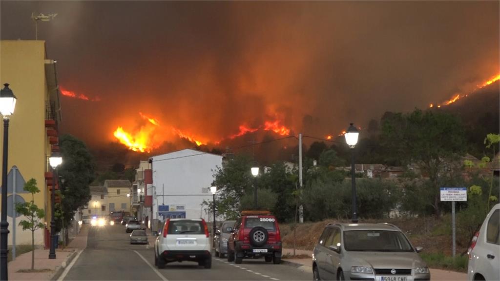 歐洲野火連燒五天 千名消防員急滅火