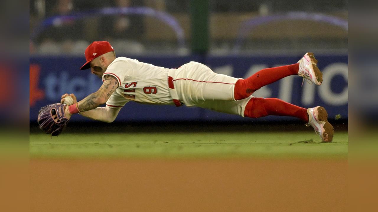MLB(影)/繼大谷翔平後隊史第一人!強打游擊手內托完成25轟25盜壘