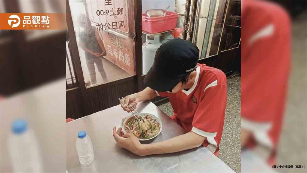 出生到21歲沒上學、沒健保!台中「黑戶青年」首次過生日