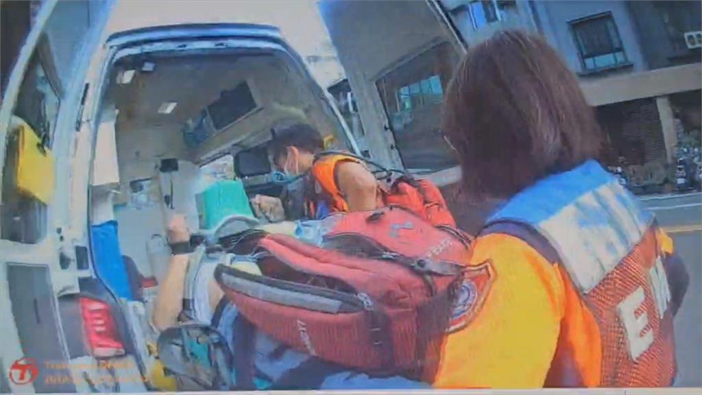 再晚一點恐腦死...男子休克路倒　員警趕到場CPR緊急救命