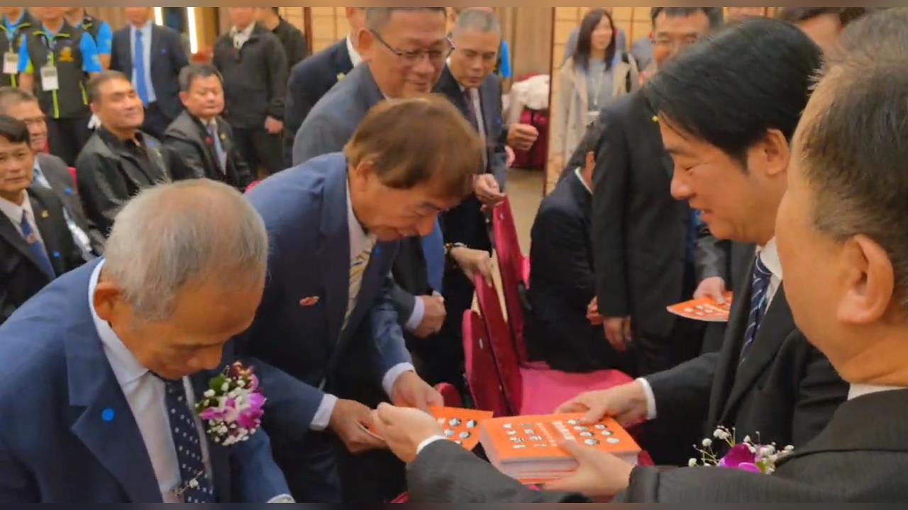 快新聞／喊話給後憲「新使命」！賴清德親發小橘書畫面曝光