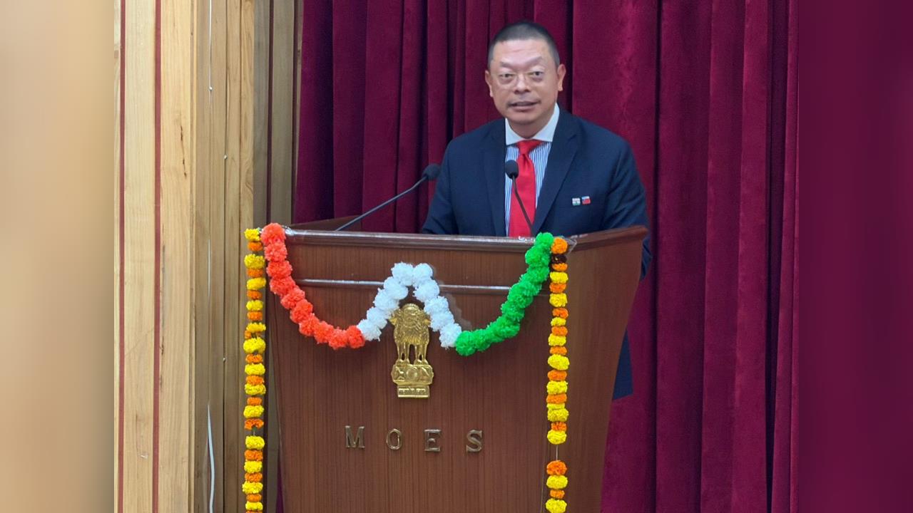 最新/謝柏輝猝逝!享年52歲 外交部不捨回應了