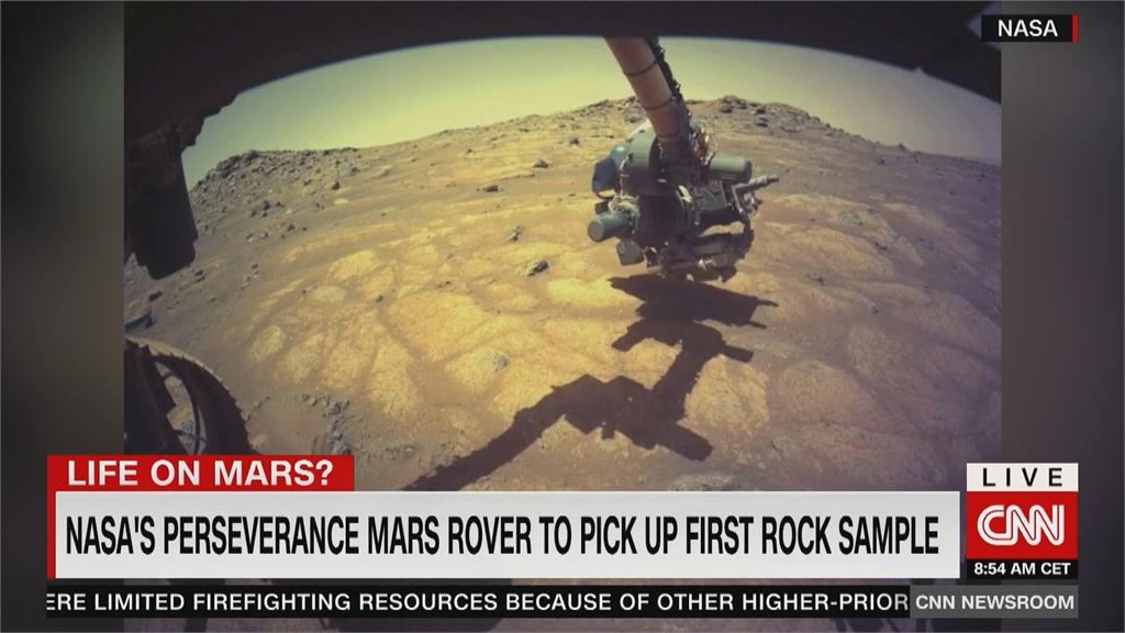 探索火星生命跡象 NASA探測車首次展開岩石採樣