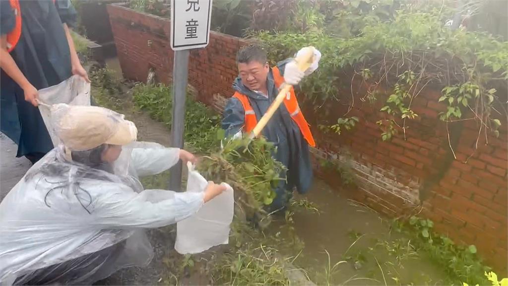 南下救災部分照片被批作秀　何博文：歡迎一起擺拍協助災民